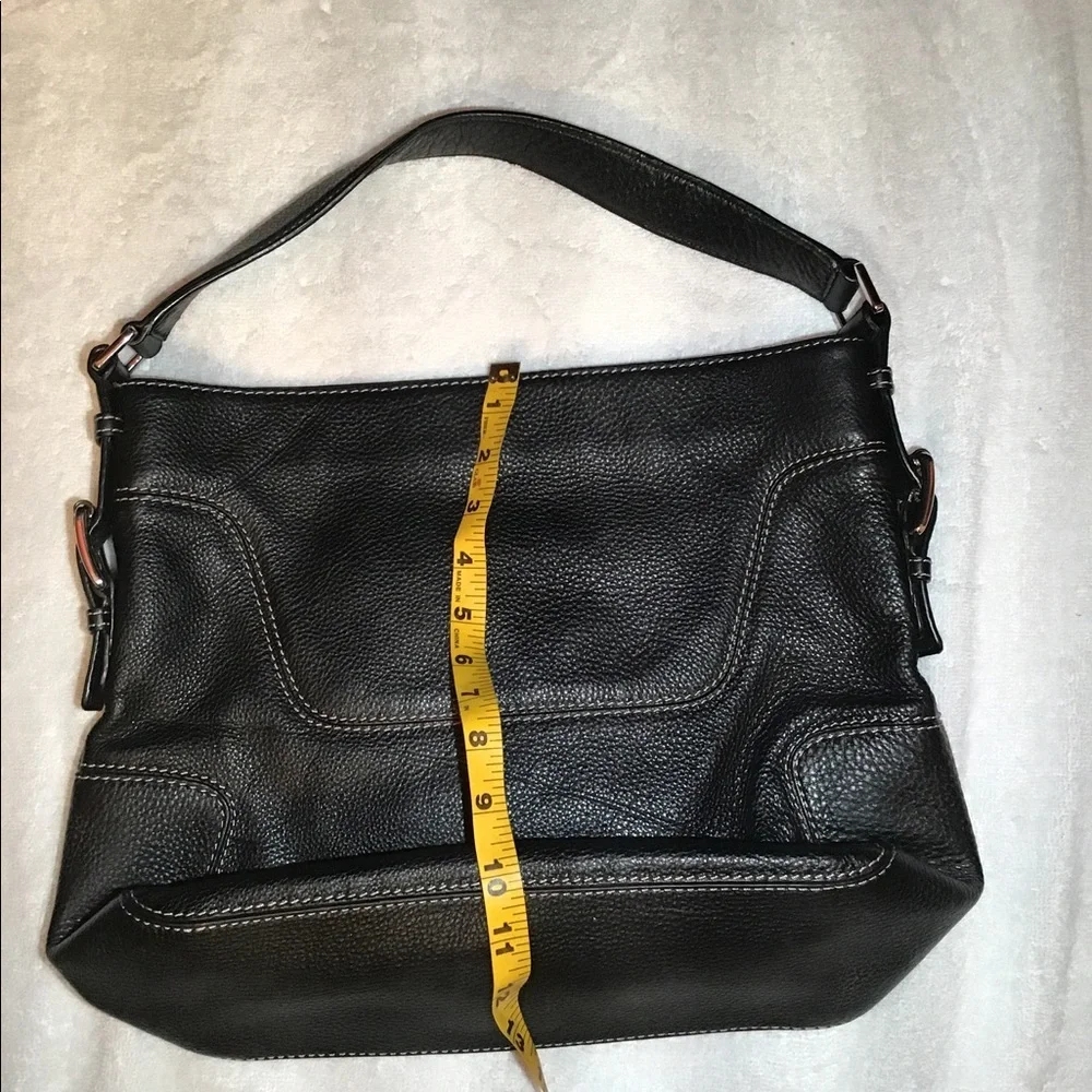 Michael kors black leather shoulder bag